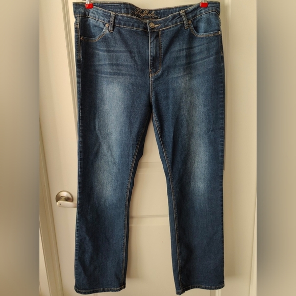Buffalo Mid-Rise Jeans - Picture 1 of 5